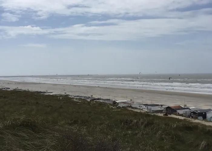 Almost At The * וייק אן זיי